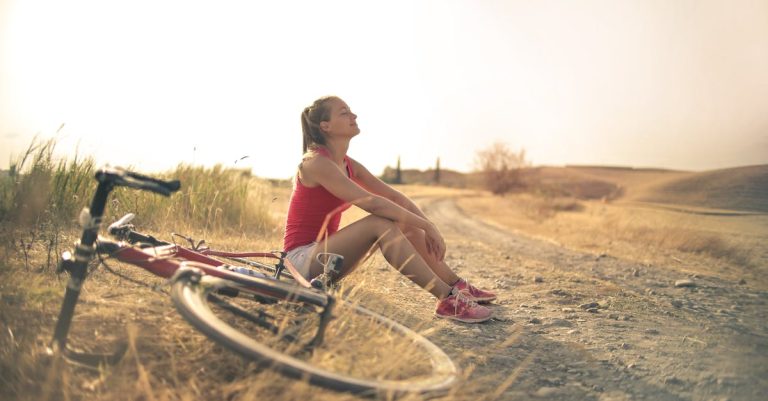 descubre la adrenalina y la emoción de las competiciones de ciclismo. únete a nosotros para una carrera de ciclismo inolvidable, donde experimentarás paisajes impresionantes y desafíos emocionantes. ¡pedalea hacia la victoria!