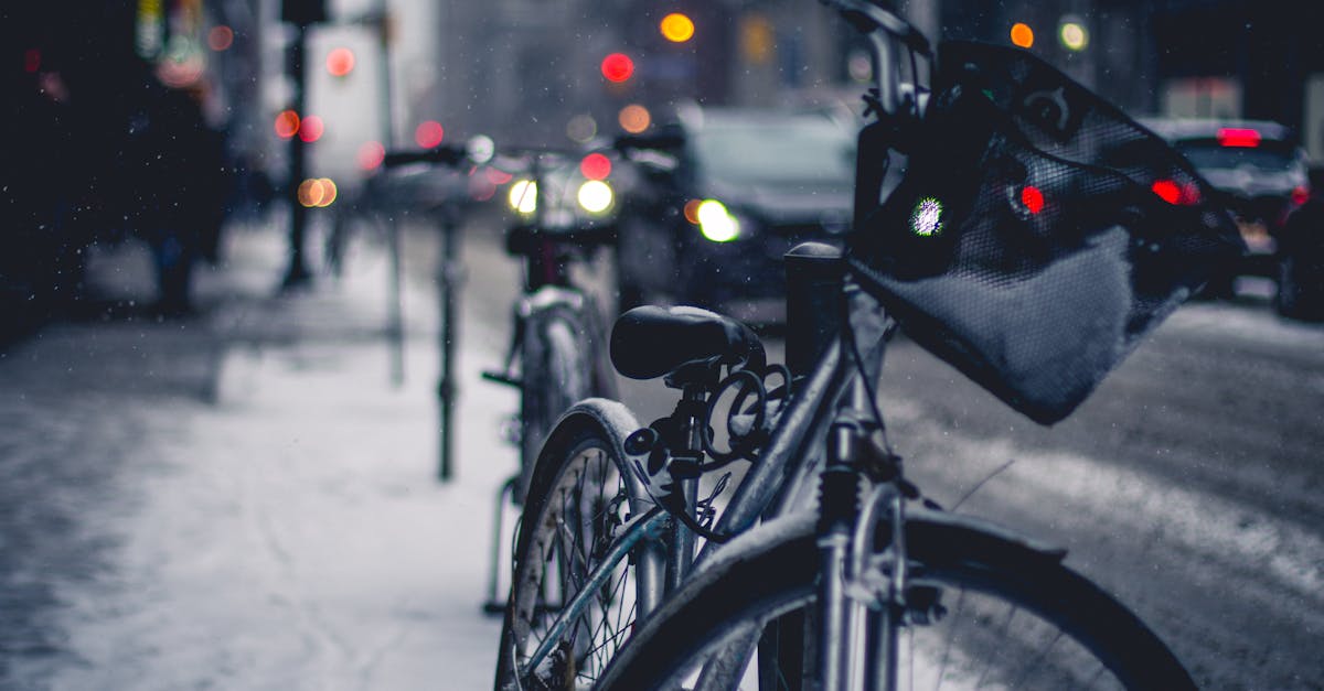 descubre las mejores luces para bicicletas que garantizan tu seguridad en la carretera. ofrecemos una variedad de modelos y características para iluminar tus paseos nocturnos y asegurar visibilidad. ¡pedalea con confianza y estilo!