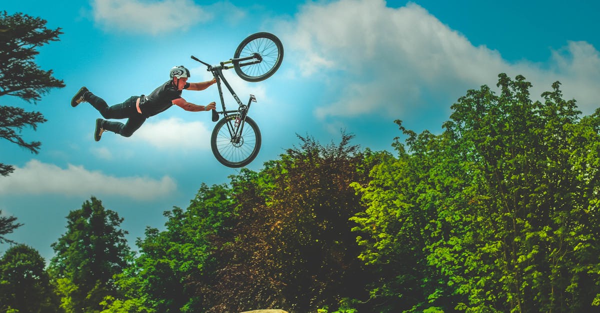 descubre las habilidades esenciales para mejorar tu ciclismo. desde técnicas de pedaleo hasta estrategias de manejo en carretera, aprende a optimizar tu rendimiento y disfrutar al máximo cada paseo. ¡domina el arte de montar en bicicleta!