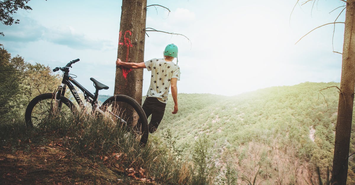 descubre la emoción del mountain biking en paisajes espectaculares. únete a nosotros para explorar rutas desafiantes, disfrutar de la naturaleza y llevar tu pasión por la bicicleta al siguiente nivel.