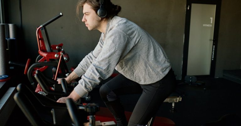 descubre estrategias efectivas de entrenamiento para ciclistas que te ayudarán a mejorar tu rendimiento, optimizar tu resistencia y alcanzar tus objetivos en la bicicleta. ¡acelera tu progreso con nuestros consejos profesionales!