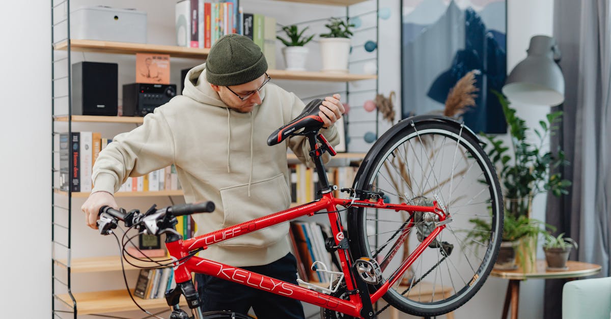 descubre nuestras gafas de ciclismo, diseñadas para ofrecerte máxima protección y comodidad en cada ruta. con lentes de alta calidad y estilos modernos, mejora tu experiencia en el ciclismo y pedalea con confianza.